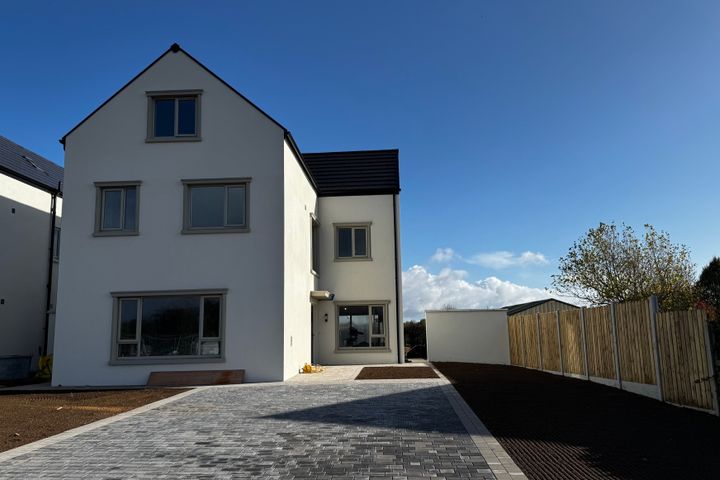 New Homes, LImetree Grove, Dualla Road, Cashel, Cashel, Co. Tipperary