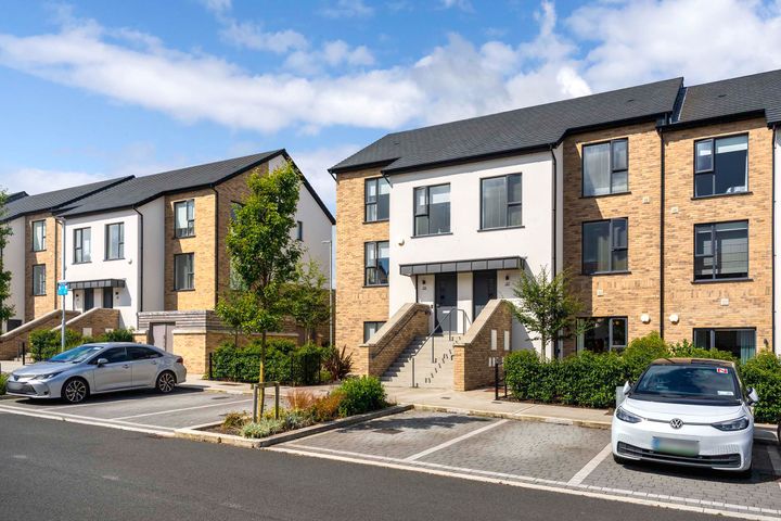 39 Graydon Crescent, Newcastle, Co. Dublin