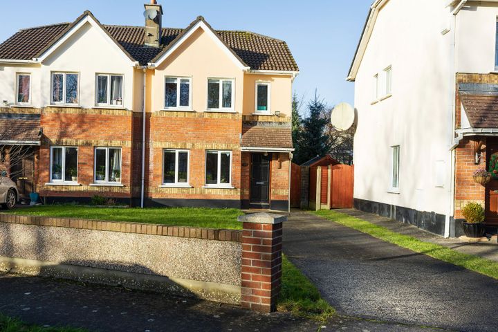 19 Warrenstown Walk, Mulhuddart, Mulhuddart, Dublin 15, D15X0P4