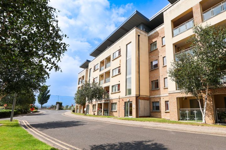 Apartment 33, Oak House, Carrickmines, Dublin 18, D18F510