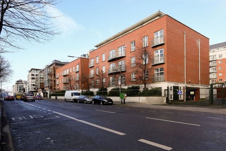 The Waterside, Charlotte Quay, Dublin 4