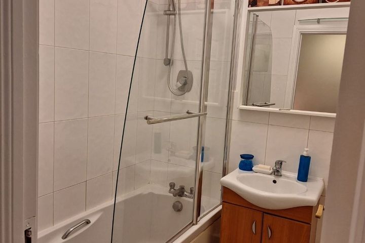 16 Cruagh Green, Dublin 18, Kilternan, Dublin 18