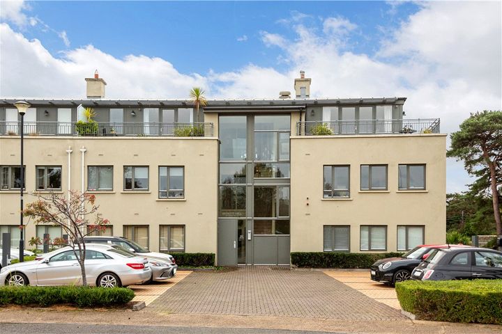 4 Beckett Hall, Carrickmines Wood, Dublin 18, D18X594