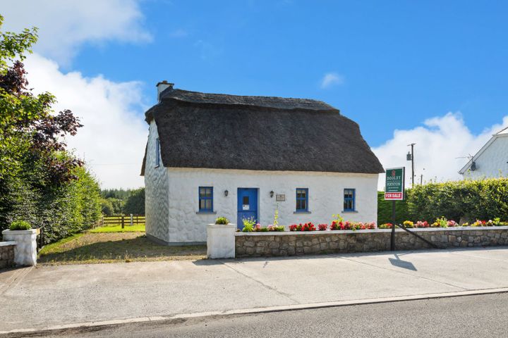  House, 5 The Thatched Cottages, Knockananna, Knockananna, Co. Wicklow, Y14RF43