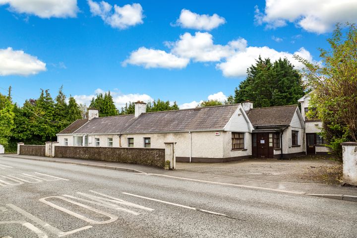 Pax, Weavers Row, Clonsilla, Dublin 15, D15AD7V