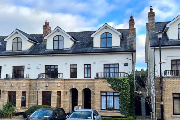 7 Elton Court, Sandycove, Dalkey, Dublin