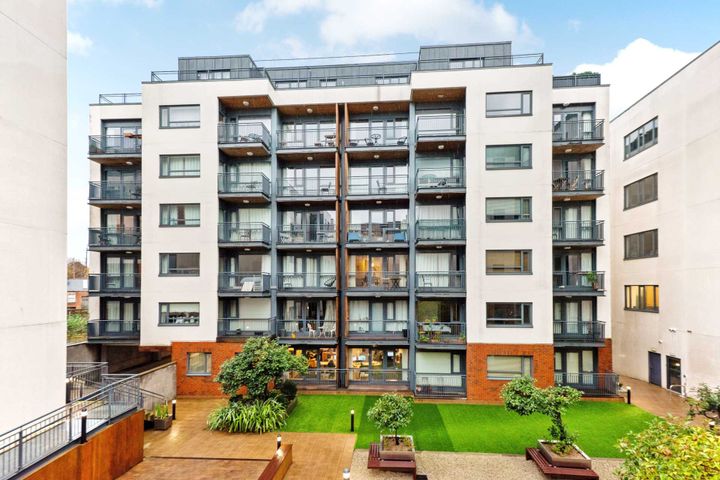 Apartment 603, Block 600, Cathedral Court, New Street South, Dublin 8, D08XR74