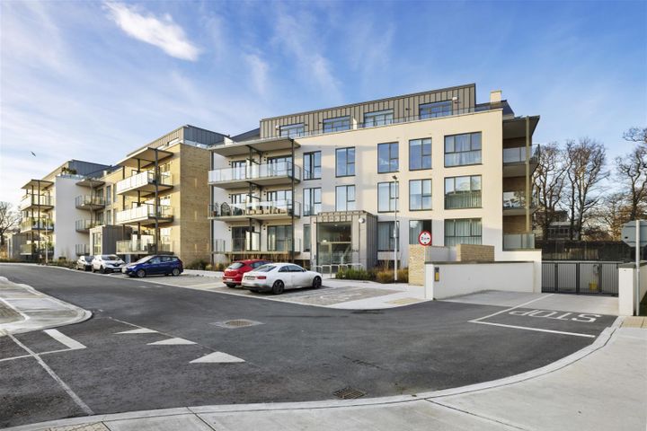 Papworth Hall,Brennanstown Wood,Dublin 18, Brennanstown