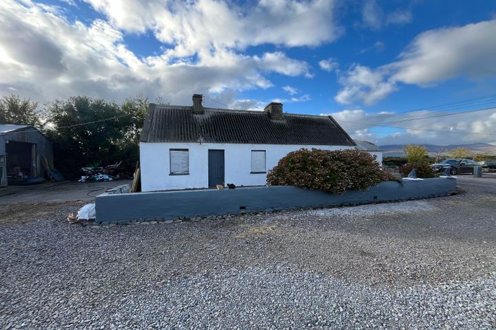 Upper Tullig Beg, Killorglin, Killorglin, Co. Kerry, V93YN20