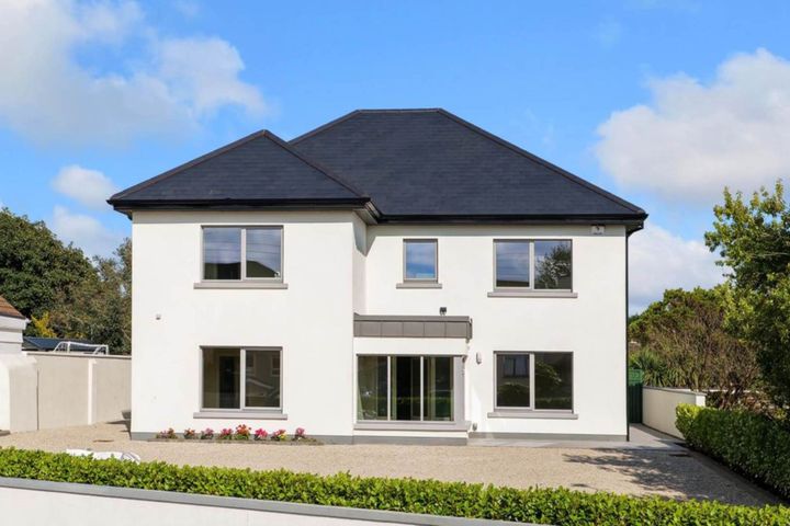 37 Threadneedle Road, Salthill, Co. Galway, H91X27P