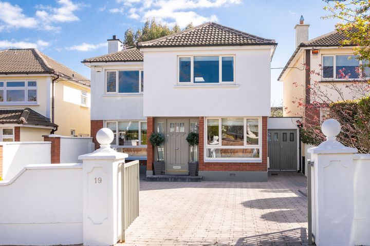 19 Richmond, Off Newtownpark Ave, Blackrock, Dublin