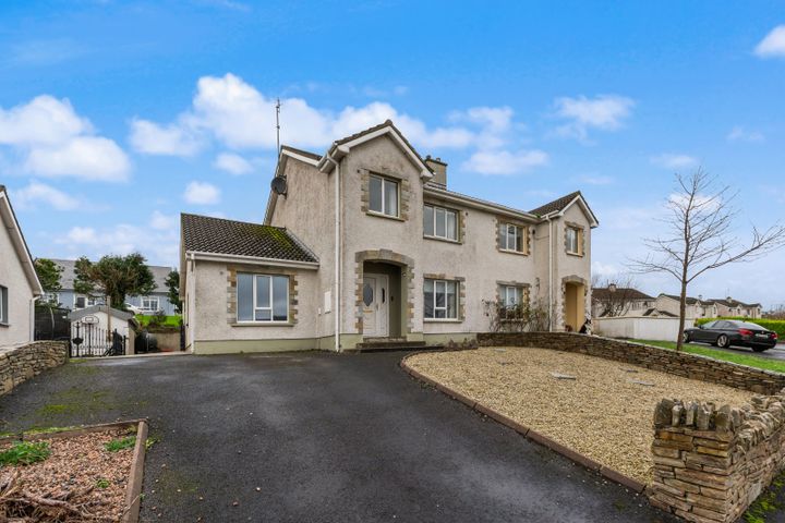 24 Parkhead, Killybegs, Co. Donegal, F94XW71