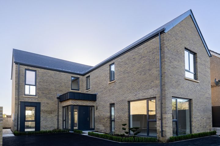 2 Hillcrest, Rock Road, Blackrock, Co. Louth, A91PX62