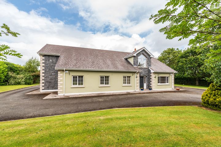 Turnings, Straffan, Co Kildare, W23N7V0