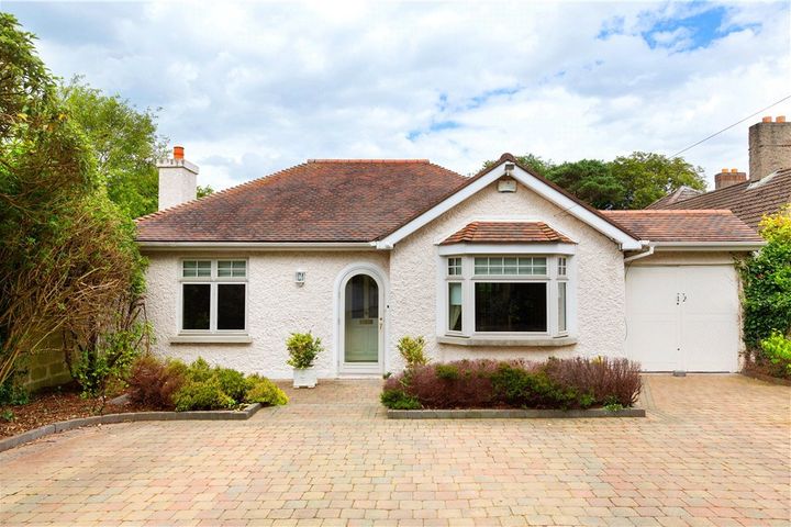 13 Iris Grove, Mount Merrion, Blackrock, Dublin