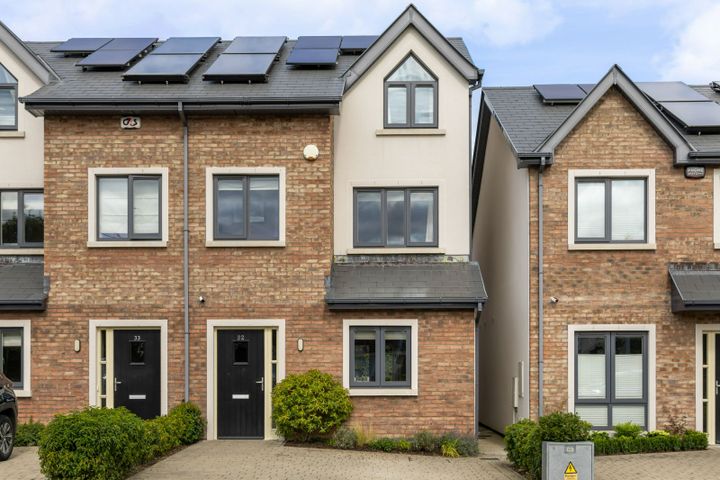 32 Killart, Dublin 18, Cabinteely, Dublin 18, D18EW8R