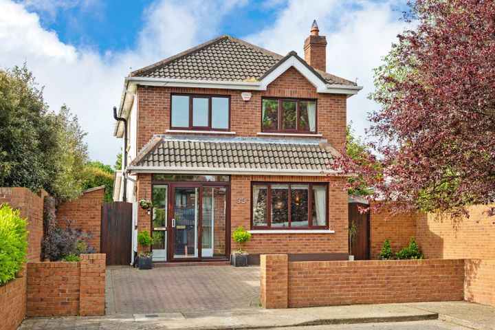 39 Belmont Lawn, Galloping Green, Blackrock, Dublin