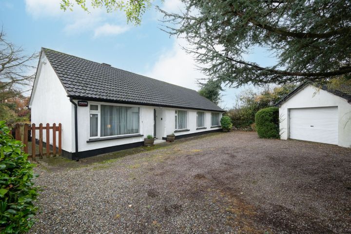 Greenfields, Raheen, Carrigrohane, Co. Cork, T12HNK3