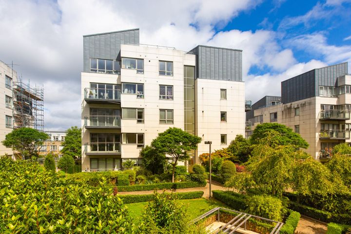 245 Beechwood Court, Stillorgan Road, Blackrock, Co Dublin, A94X400