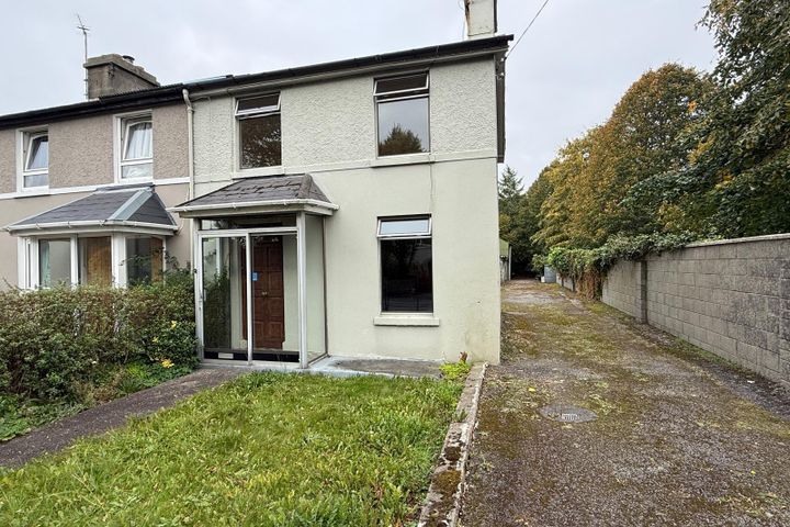 'Fleskview', 1 Woodlawn Terrace, Killarney, Co Kerry, V93XH3F