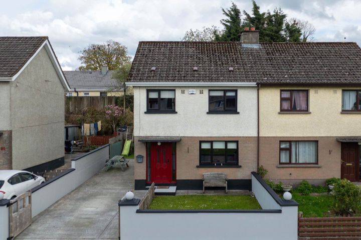 17 Railway Road, Killeshandra, Co. Cavan, H12KD39