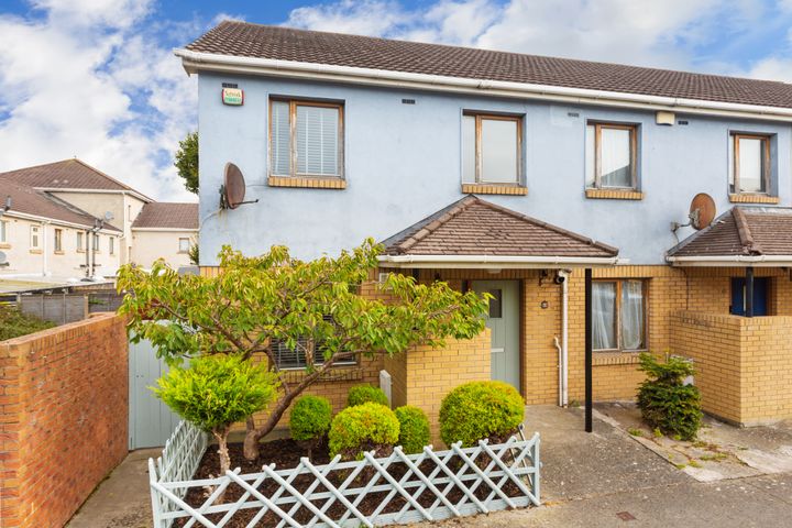 42 Russell Place, Russell Square, Tallaght, Dublin 24, D24R6F7