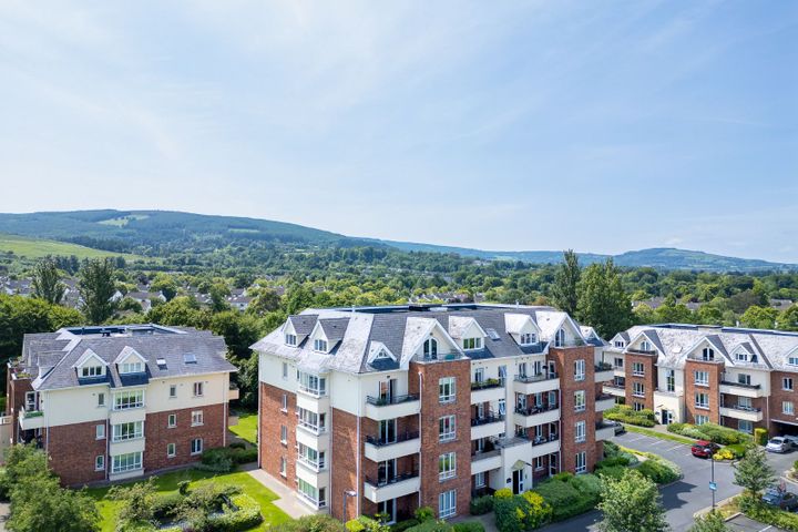 76 Ballintyre Grove , Ballinteer, Dublin 16, D16F991