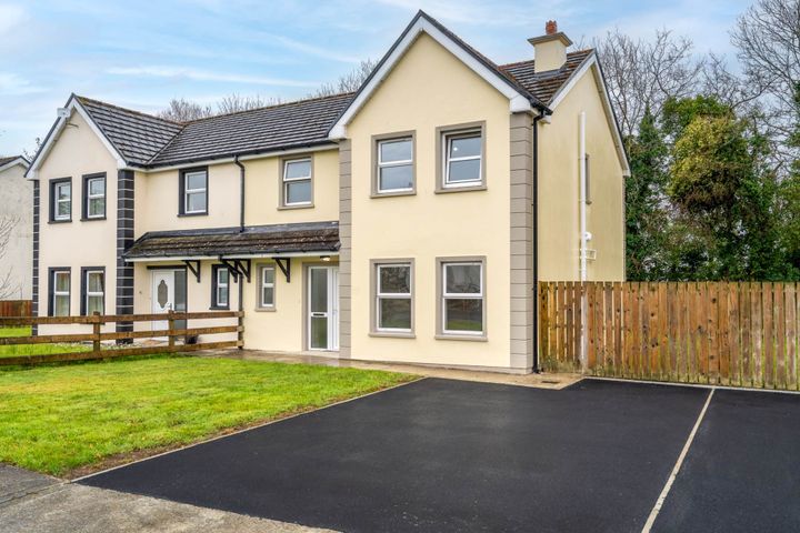 17 Rás Na Mhuillinn, Carrigans, Lifford, Co. Donegal, F93P2W9