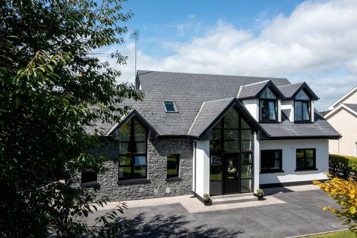 "Marsall", Moyvilla, Oranmore, Co. Galway, H91X4P5