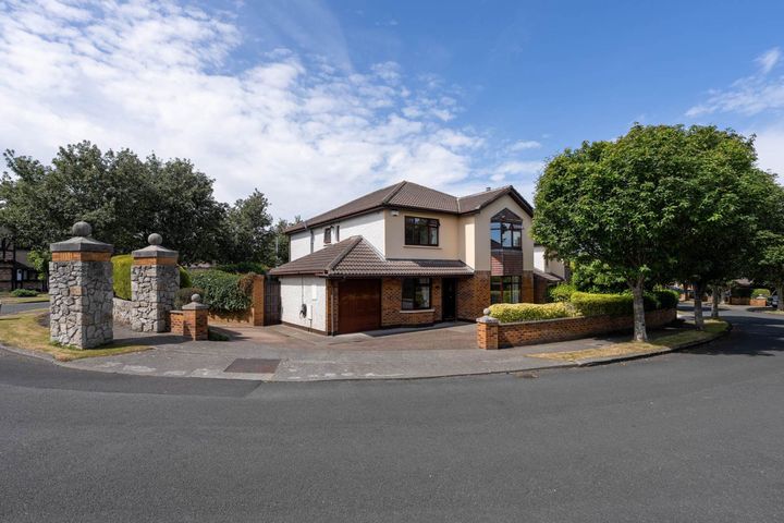 1 Carysfort Grove, Blackrock. A94 DH28, A94DH28