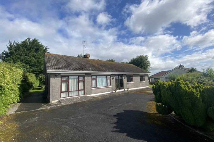 Lis Na Greine, Church Road, Croom, Co. Limerick, V35HY64