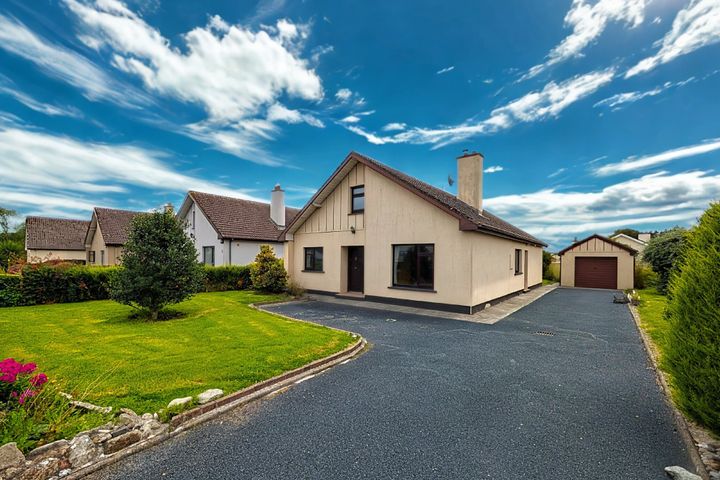 9 Ash Grove, Swinford, Co Mayo, F12TX86