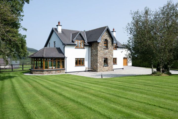 Eden Cottage, Glounaglough, Macroom, Co. Cork, P32KX08