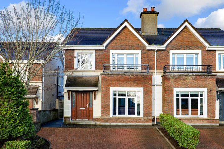 3 Ros Caoin, Roscam, Galway, H91FXK6