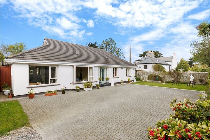 2 Proby Park, Saval Park Road, Dalkey, Dublin