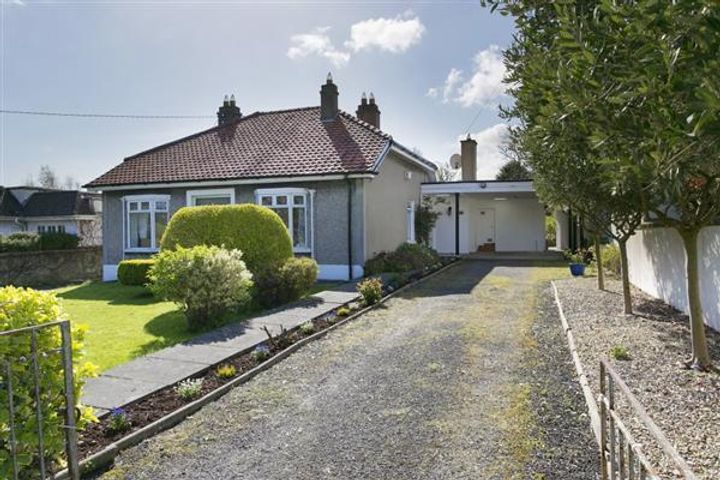 6 Roebuck Ave, The Rise, Mt Merrion, Dublin