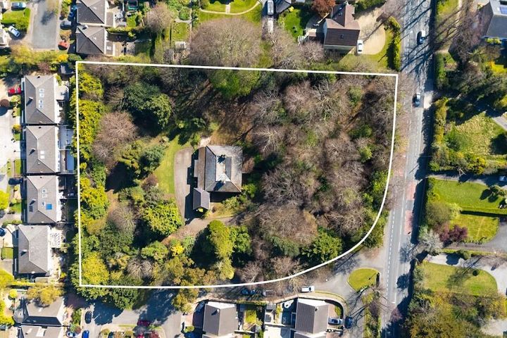 Lurganbrae, Old Dublin Road, Shankill, Dublin 18, D18F6X2