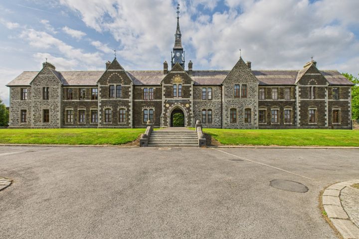 2 Manor Court, Cork Road, Waterford, X91E0K5