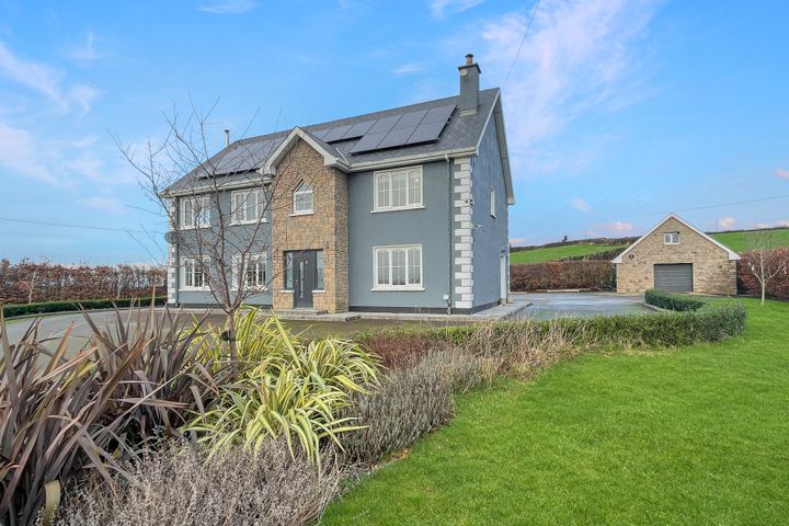 Johnstown, Puckane, Nenagh, Co. Tipperary, E45KR88