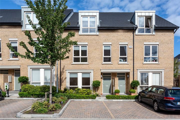 67 Roseland Avenue, Cualanor, Upper Glenageary Road, Dublin
