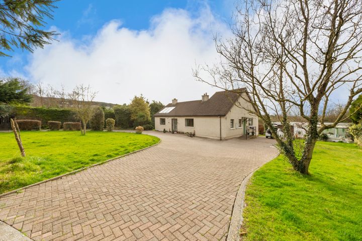 San Martinez, Castle Road, Saggart, Co.Dublin, D24CD39