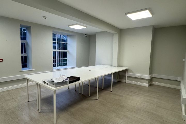 Baggot Hall, 41 Baggot Street Lower, Dublin 2