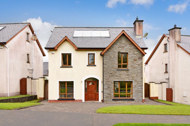28 Forest Grove, Dromahair, Co. Leitrim, F91E8YH