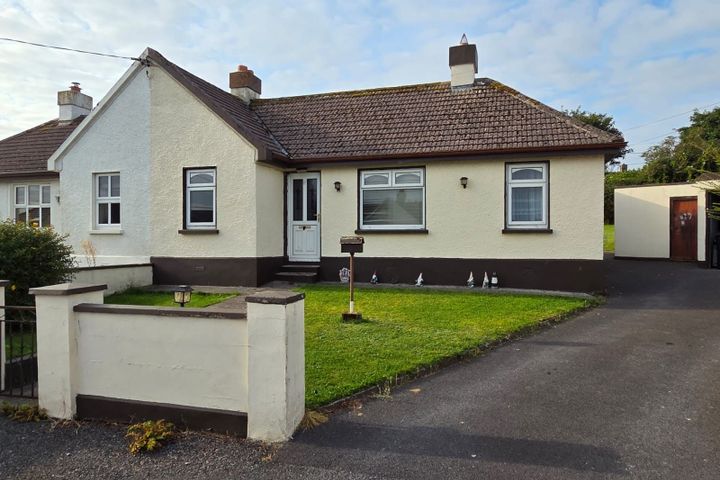 27 Stella Maris, Ballisodare, Ballisodare, Co. Sligo, F91H9P3