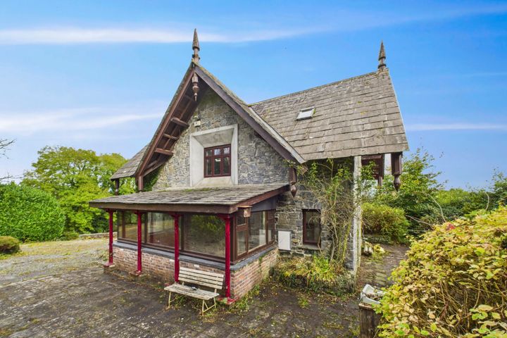 Firmount Lodge, Carrigahorig, Nenagh, Co. Tipperary, E45YN80