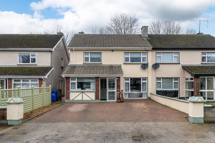 74 Bloomfield Drive, Athlone, Athlone, Co. Westmeath, N37FW90