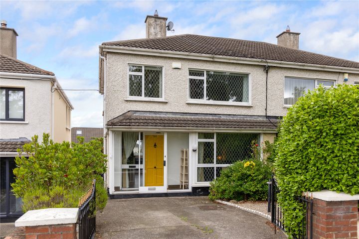 32 Highland Ave, The Park, Cabinteely Dublin 18, Dublin 18, Dublin