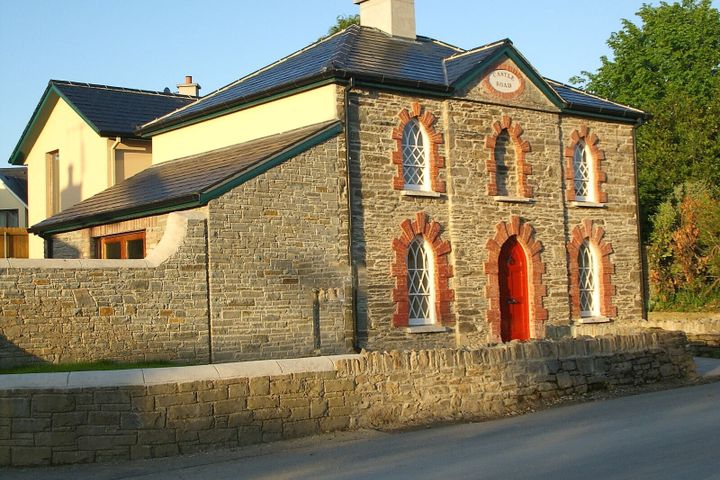 3 Castle Cottages, Castle Road, Bandon, Co. Cork, P72VK22