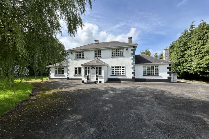 Wakefield House, Shantraud, Killaloe, Co. Clare, V94EW2R