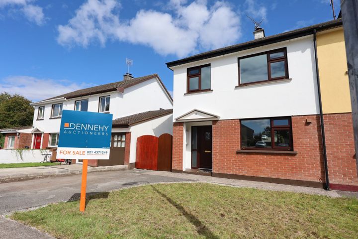 18 The Rise, Owenabue Heights, Carrigaline, Co. Cork, P43TK29